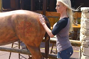 踩踏chinese护士脚交踢裆